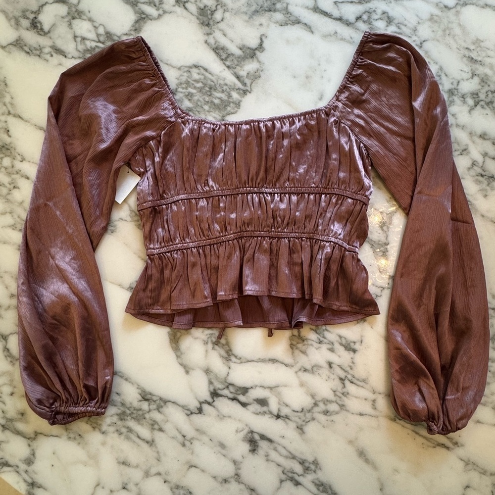 NWOT All in Favor Mauve Satin Puff Sleeve Peasant Cropped Peplum Top | Size S - Picture 8 of 8
